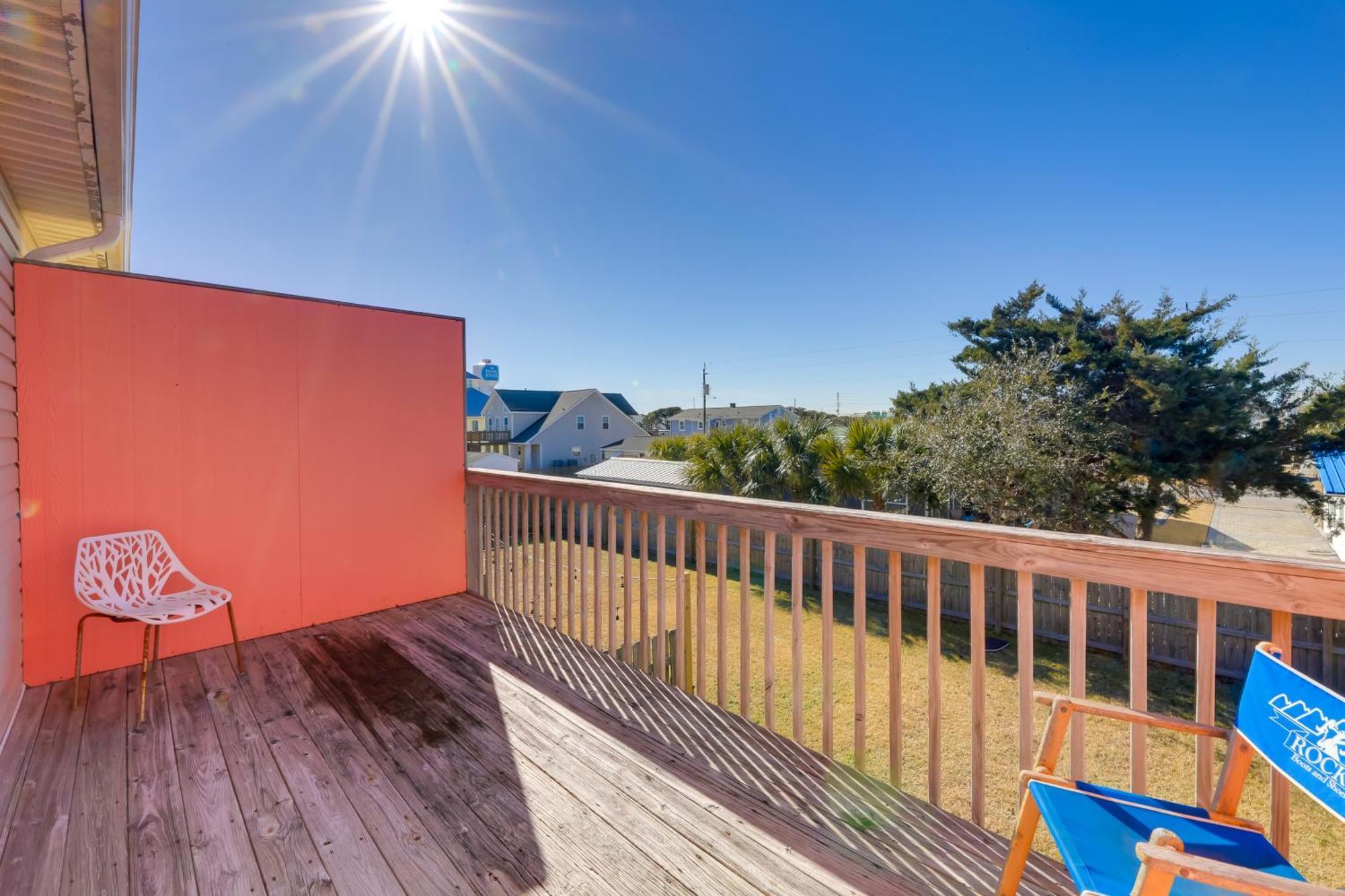 Walk To Atlantic Beach Townhome With Patio! Exterior photo